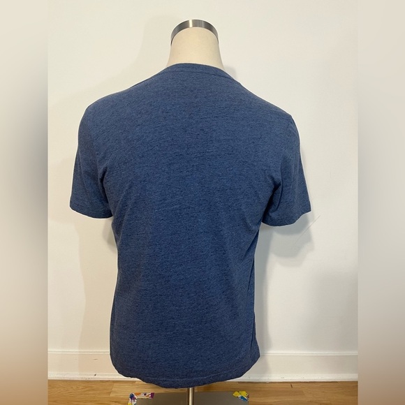 H&M V-Neck Stretch Regular Fit T-Shirt - Picture 2 of 8